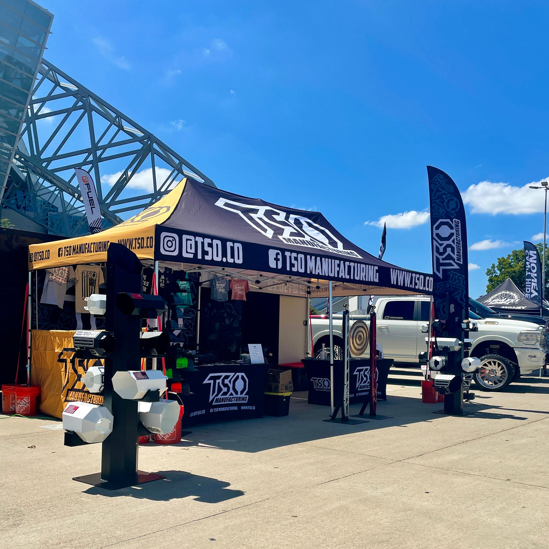 TSO Manufacturing Booth display at a truck show in Dallas, Texas